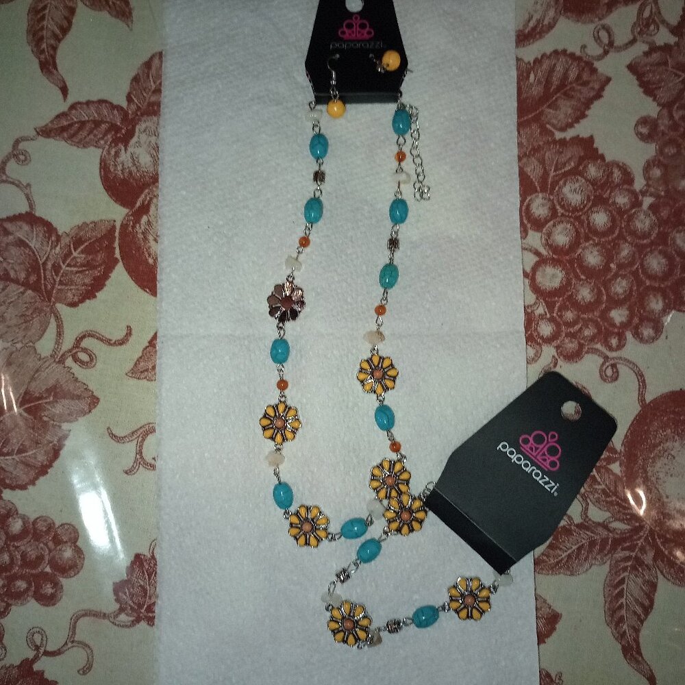 Flower Necklace Set